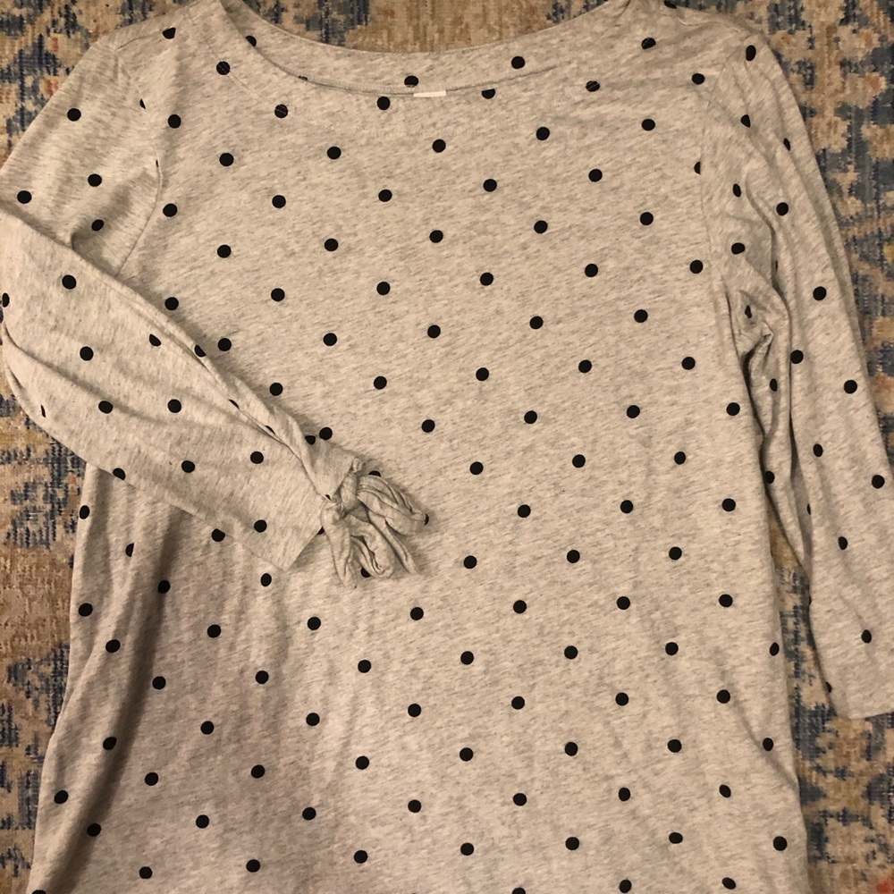 3/4th sleeve length polka dot top